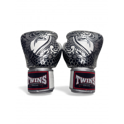 Боксерские перчатки Twins Special FBGV52 Dragon white silver 16 oz